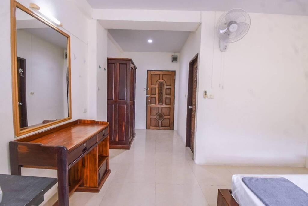 We Residence Паттайя Экстерьер фото